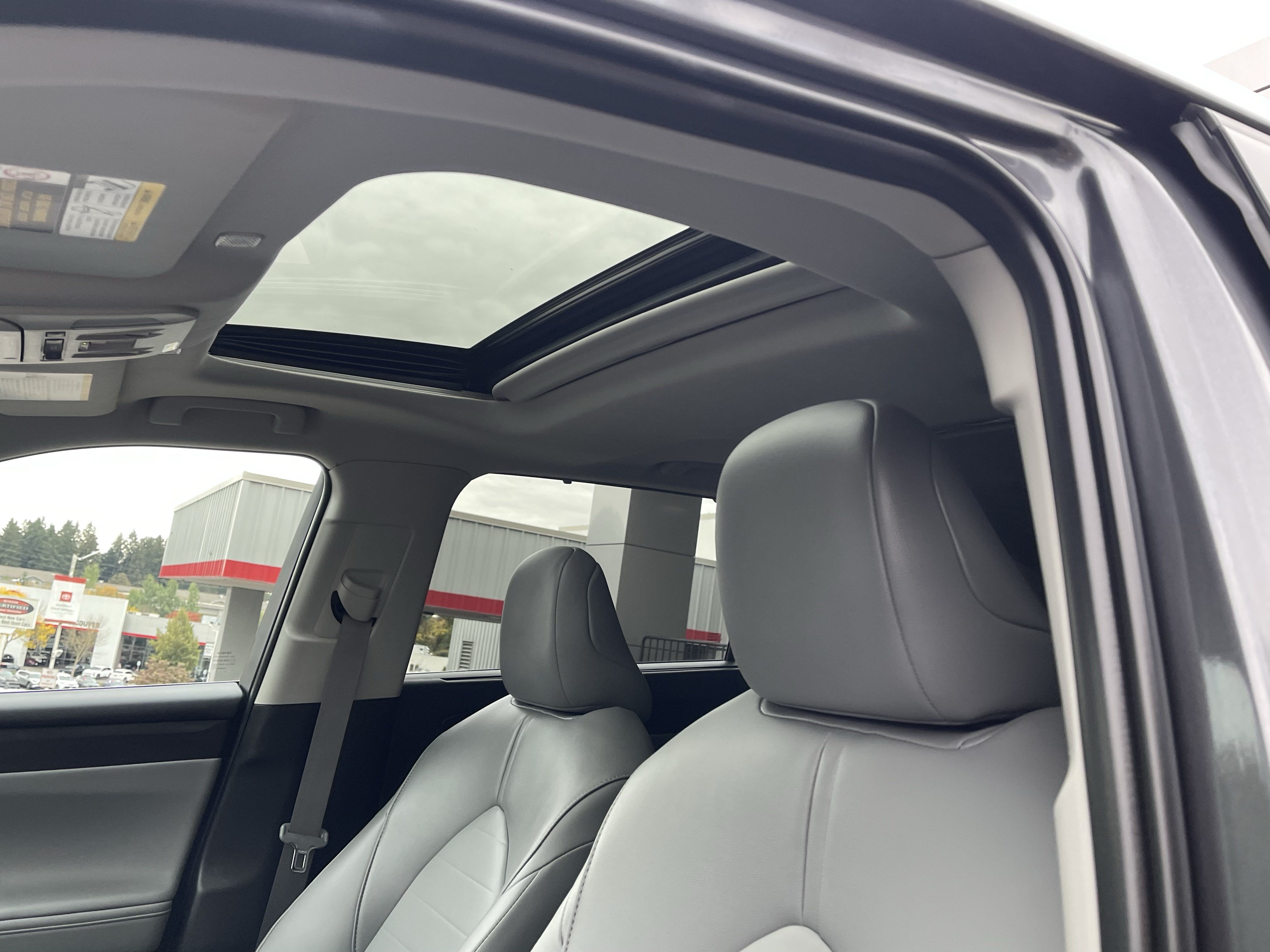 Certified 2025 Toyota Highlander XLE AWD/4WD image 18