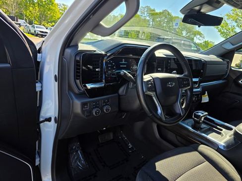 Used 2023 Chevrolet Silverado 1500 RST w/ Z71 Off-Road Package AWD/4WD image 21