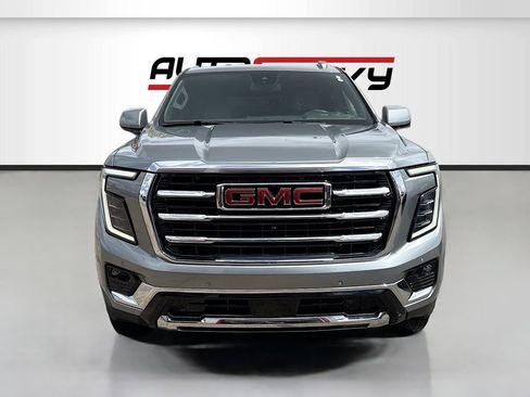 Used 2025 GMC Yukon Elevation AWD/4WD image 2