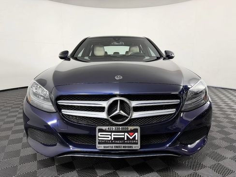 Used 2018 Mercedes-Benz C 300 4MATIC Sedan image 4