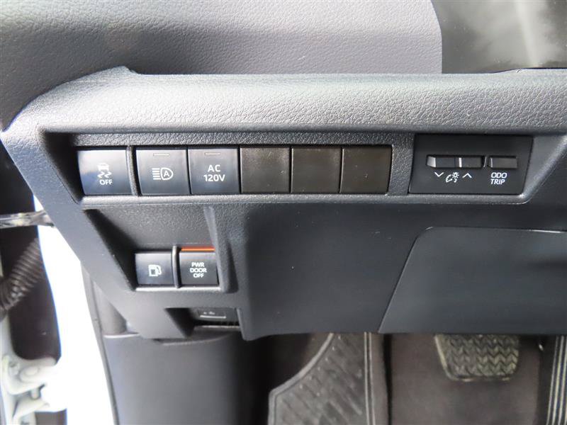 Used 2021 Toyota Sienna XSE w/ XSE Plus Package AWD/4WD image 15