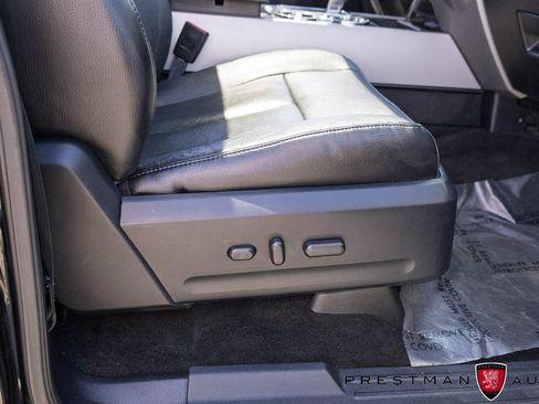 Used 2017 Ford Expedition Limited w/ Equipment Group 301A AWD/4WD image 26