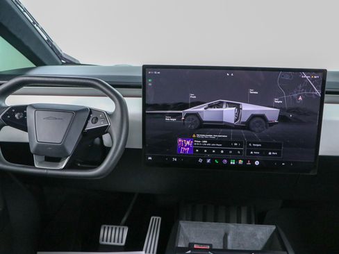 Used 2024 Tesla Cybertruck AWD Crew Cab image 16