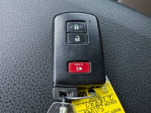 Used 2019 Toyota Tacoma Limited AWD/4WD image 30
