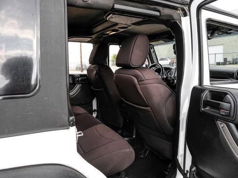 Used 2017 Jeep Wrangler Unlimited Sport w/ Quick Order Package 24S AWD/4WD image 39