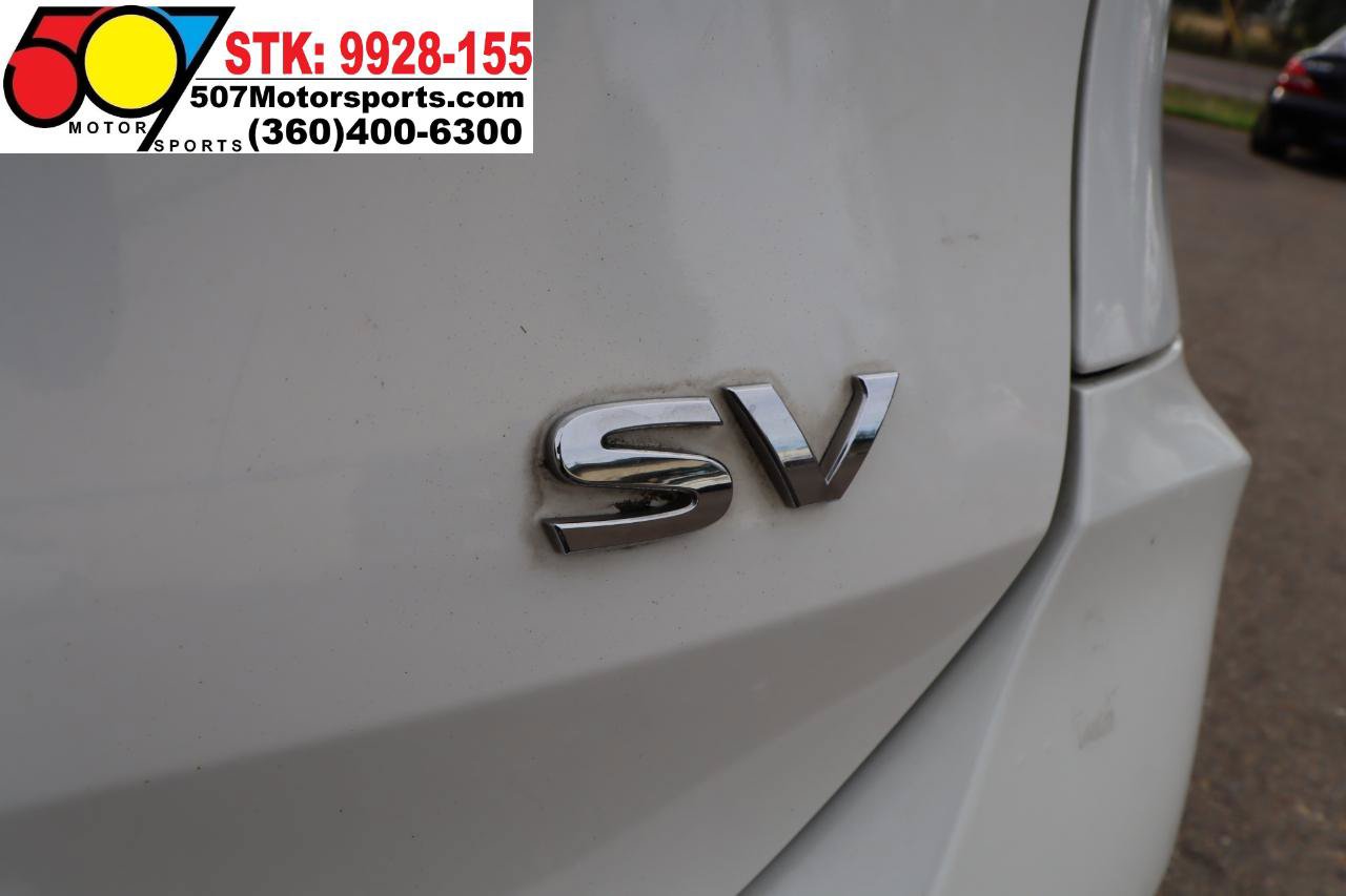Used 2017 Nissan Rogue SV FWD image 18