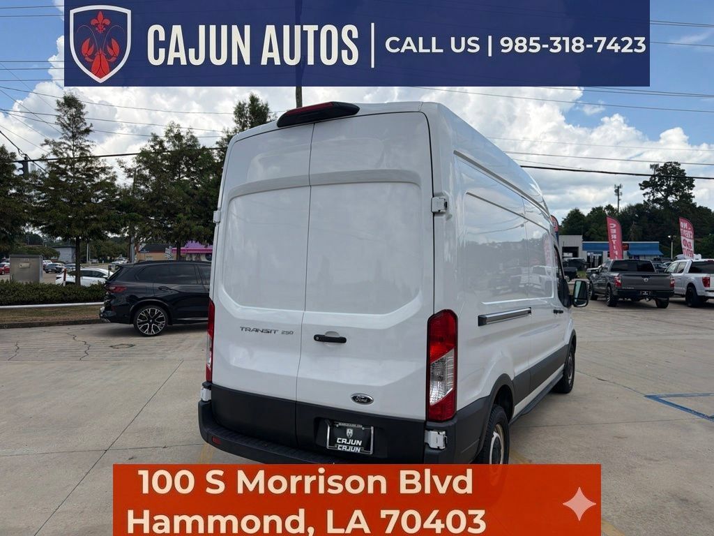 Used 2021 Ford Transit 250 148 High Roof w/ Load Area Protection Package RWD image 10