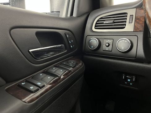 Used 2013 GMC Sierra 3500 Denali image 24