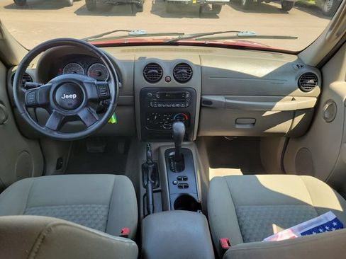 Used 2007 Jeep Liberty Sport AWD/4WD image 9