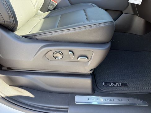 New 2026 GMC Sierra 1500 Denali w/ Technology Package image 17
