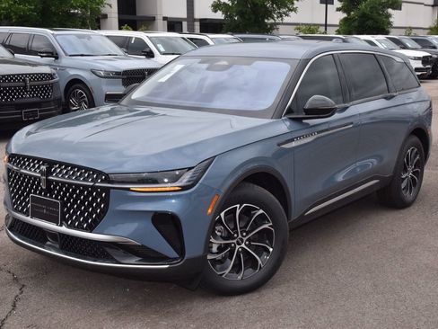 New 2026 Lincoln Nautilus Premier image 41