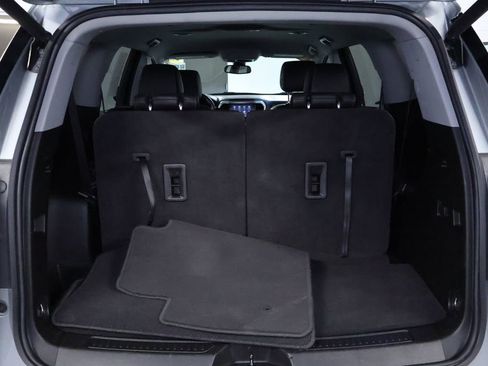 Used 2023 GMC Acadia SLT image 19