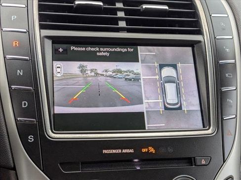 Used 2019 Lincoln Nautilus Reserve image 13