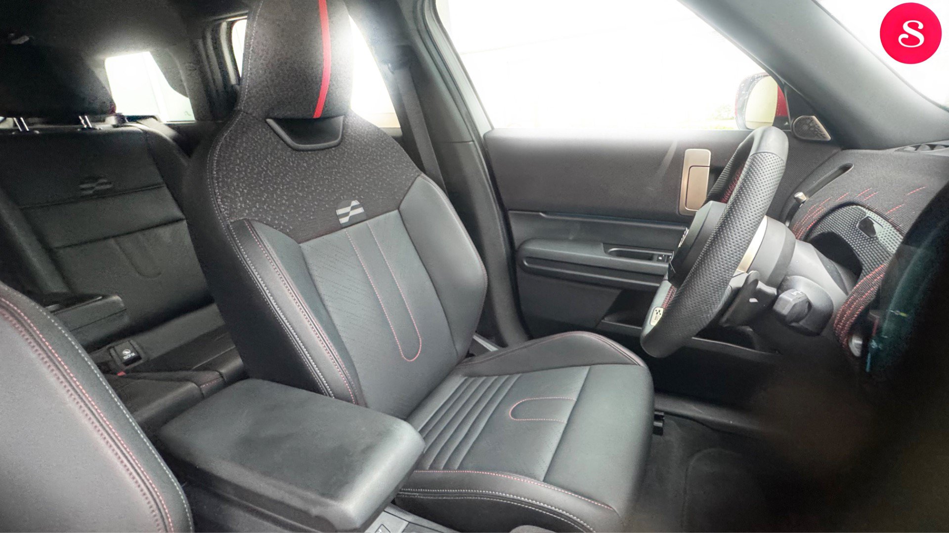 Used 2025 MINI Cooper Countryman John Cooper Works w/ Comfort Package Max AWD/4WD image 17