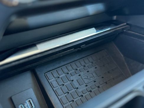 Used 2023 Ford F150 Lariat w/ Equipment Group 502A High image 16