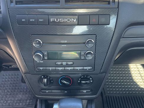Used 2008 Ford Fusion SE image 16