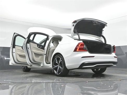 Used 2024 Volvo S60 B5 Ultimate image 54