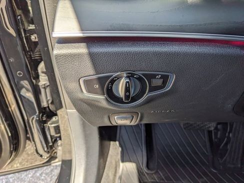 Used 2022 Mercedes-Benz E 450 4MATIC Sedan w/ Driver Assistance Package image 31