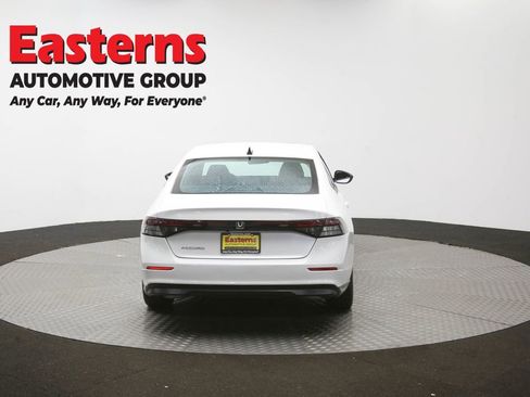Used 2025 Honda Accord SE image 40