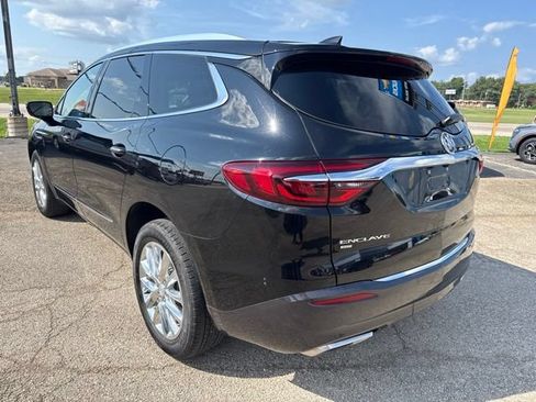 Used 2021 Buick Enclave Essence w/ Sound and Sites Package AWD/4WD image 12
