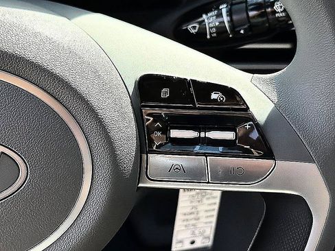 New 2026 Hyundai Elantra SE FWD image 13