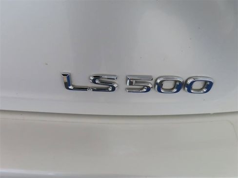 Used 2019 Lexus LS 500 w/ Interior Upgrade Package RWD image 13