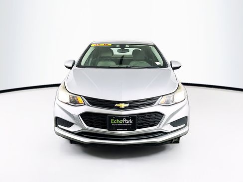 Used 2017 Chevrolet Cruze LS image 2