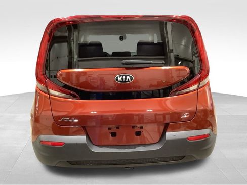 Certified 2020 Kia Soul S image 8