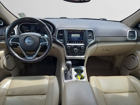 Used 2017 Jeep Grand Cherokee Overland RWD image 10