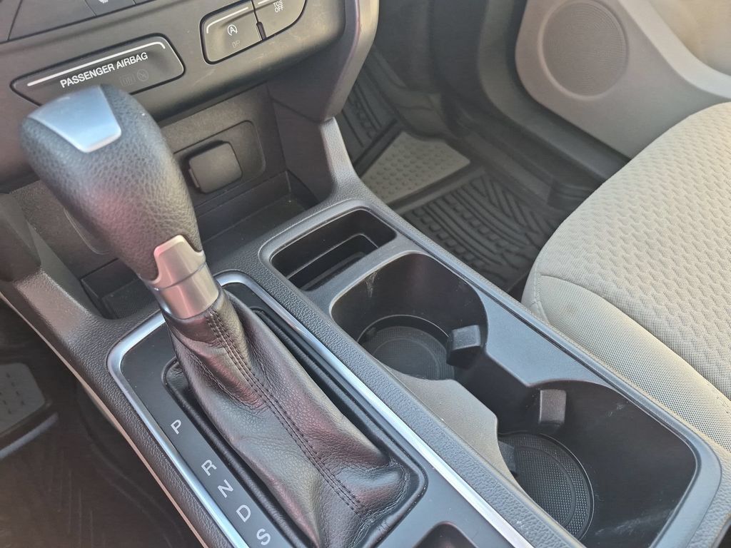 Used 2017 Ford Escape SE FWD image 23