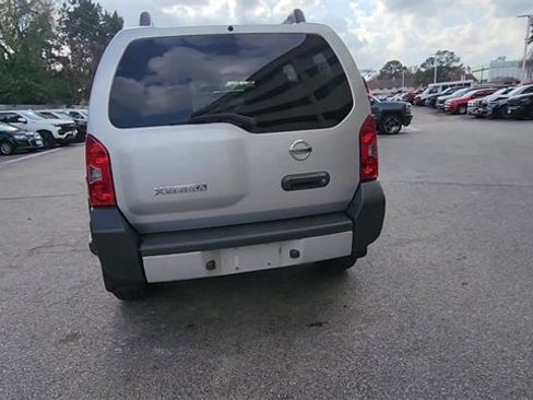 Used 2015 Nissan Xterra S image 7
