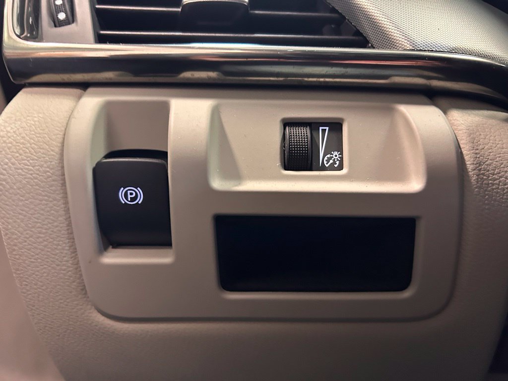 Used 2019 Cadillac CTS Luxury AWD/4WD image 12