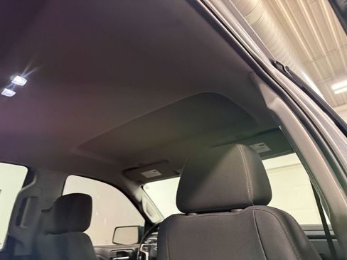 Used 2019 Chevrolet Silverado 1500 LT Trail Boss image 17