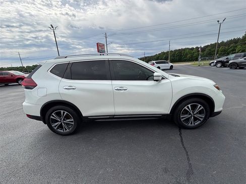 Used 2018 Nissan Rogue SL w/ Premium Package FWD image 7