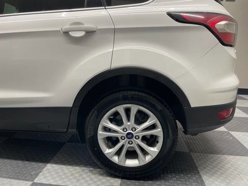 Used 2017 Ford Escape SE image 13
