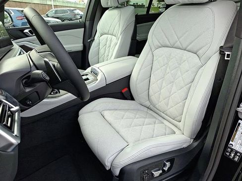 Used 2026 BMW X5 xDrive40i w/ Climate Comfort Package AWD/4WD image 9