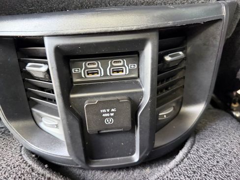 Used 2024 RAM 2500 Laramie w/ Safety Group AWD/4WD image 31