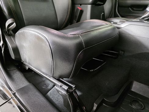 Used 2022 Jeep Wrangler Unlimited Rubicon w/ Trailer Tow Package image 23