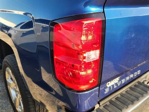 Used 2017 Chevrolet Silverado 1500 LT w/ Texas Edition RWD image 7