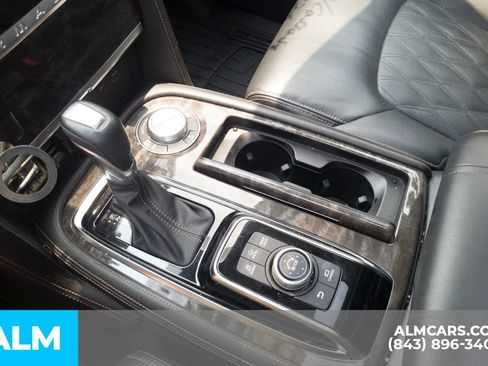 Used 2022 Nissan Armada Platinum w/ Captain's Chairs Package AWD/4WD image 11