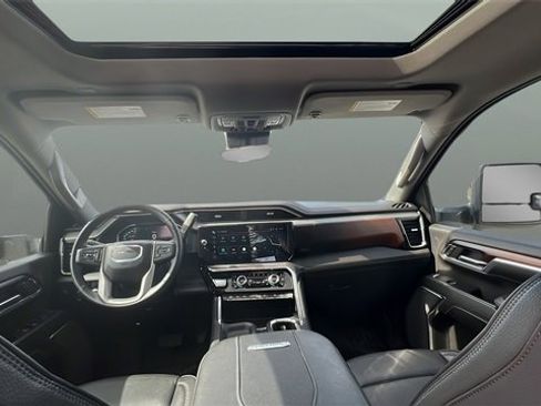 Used 2024 GMC Sierra 2500 Denali w/ Denali Reserve Package image 30