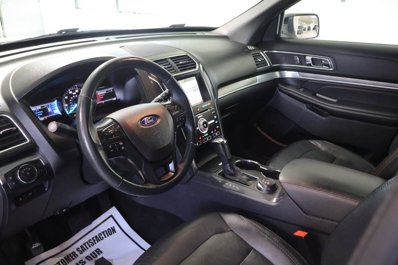 Used 2018 Ford Explorer Sport AWD/4WD image 19