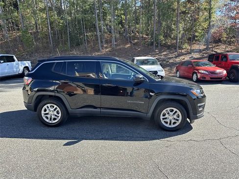 Used 2019 Jeep Compass Sport image 4
