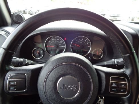 Used 2014 Jeep Wrangler Sport w/ Quick Order Package 24S image 28