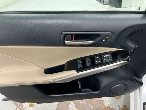 Used 2018 Lexus IS 300 AWD w/ Comfort Package image 22