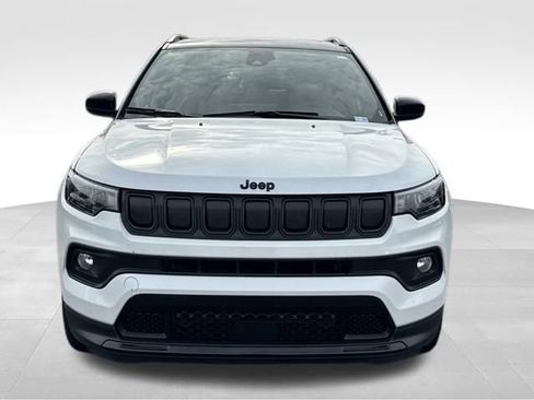 Used 2022 Jeep Compass Altitude w/ Sun and Sound Group image 8