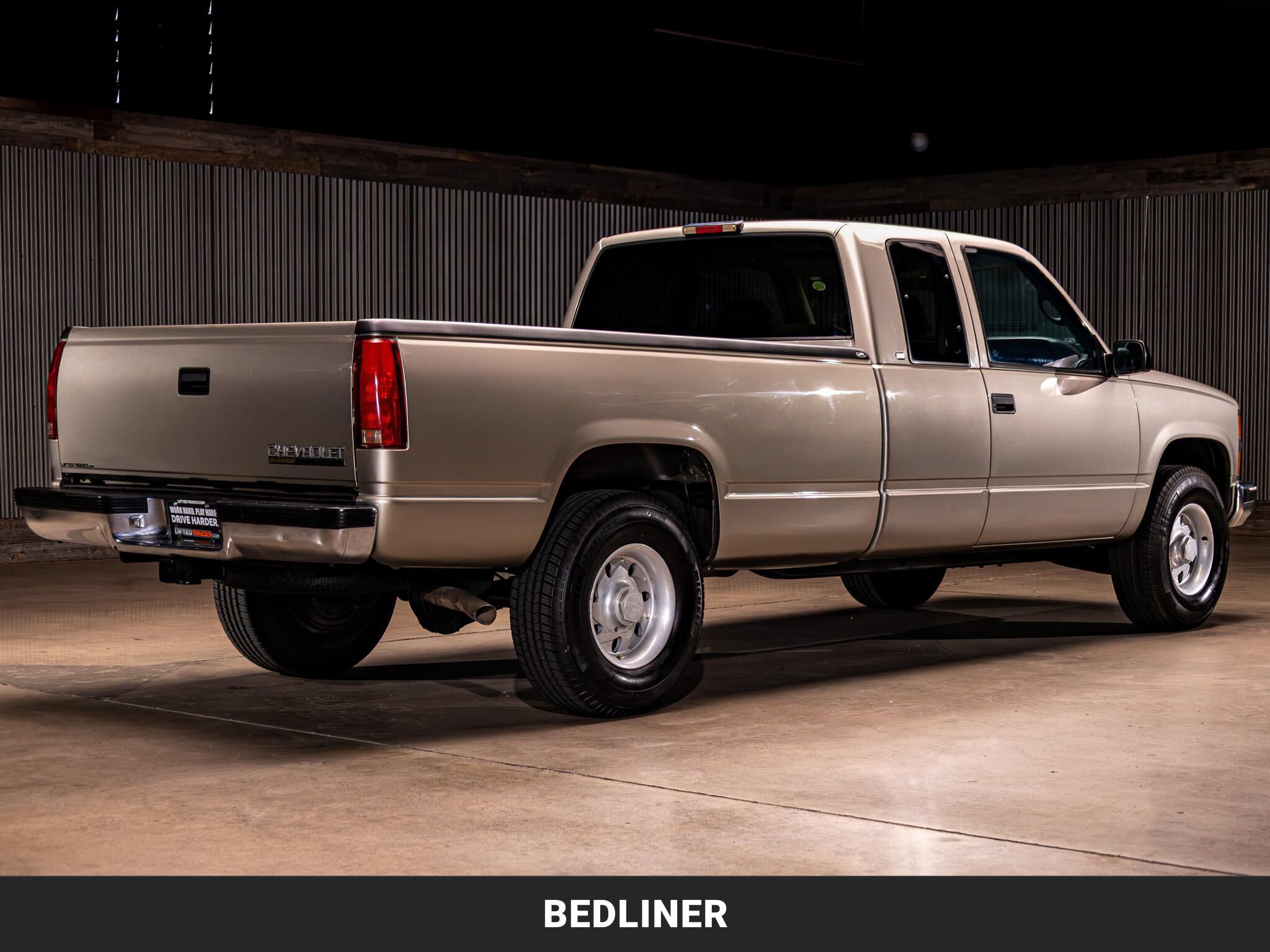 Used 1998 Chevrolet Silverado 2500 2WD Extended Cab w/ Preferred Equipment Group 2 image 9
