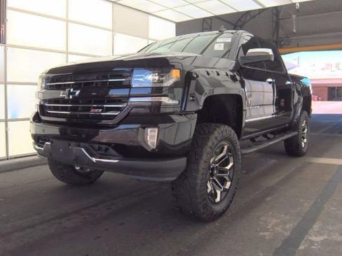 Used 2017 Chevrolet Silverado 1500 LTZ Z71 w/ LTZ Plus Package image 3