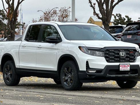 New 2026 Honda Ridgeline TrailSport image 2