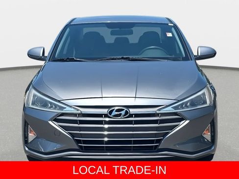 Used 2019 Hyundai Elantra SE FWD image 2